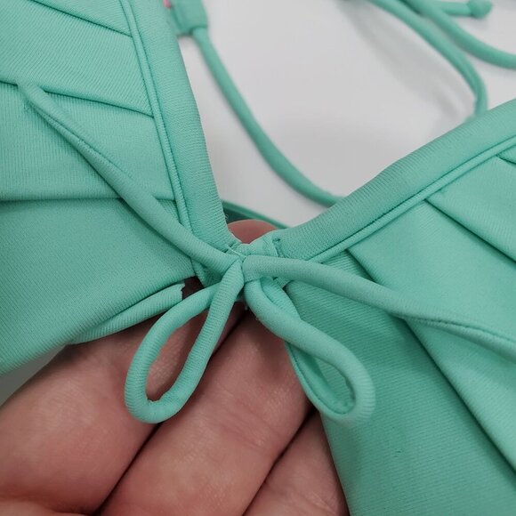Victoria's Secret Aqua Tie Back Ruffle Padded Underwire Halter Bikini Top 32DD - Picture 2 of 8